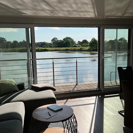 Hotel na wodzie Hausboot-see-rad-sups-meer-familie-urlaub!
